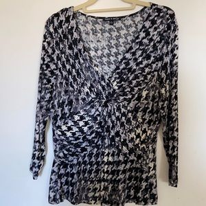 Cable & gauge knit gather at waist top